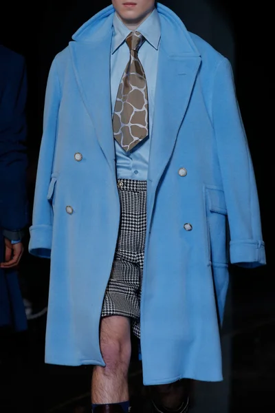 Look 77